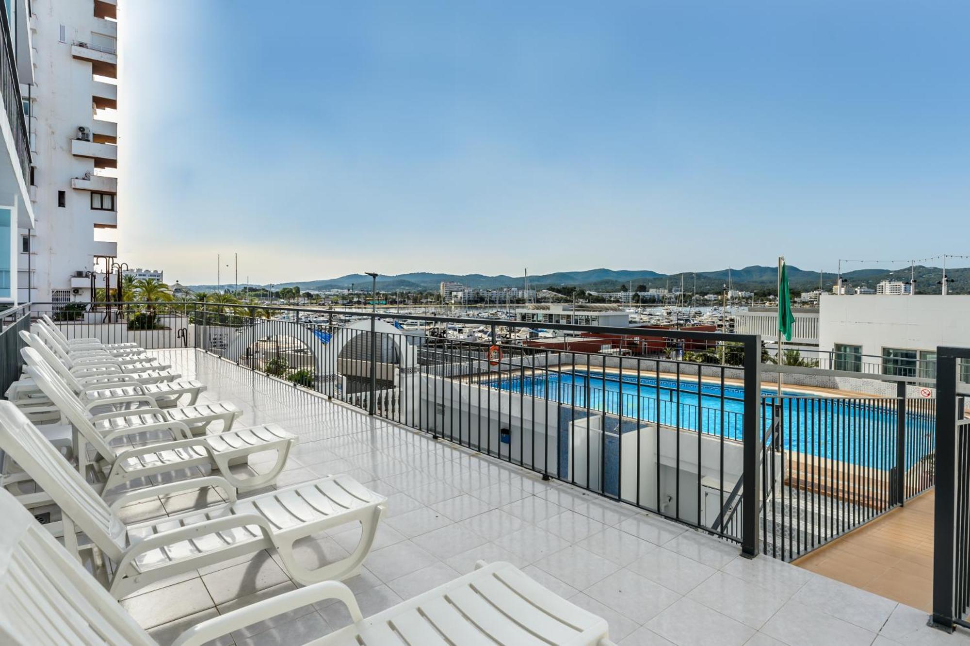 Aparthotel Vibra Del Mar - Adults Only Сан-Антонио-Абад Экстерьер фото
