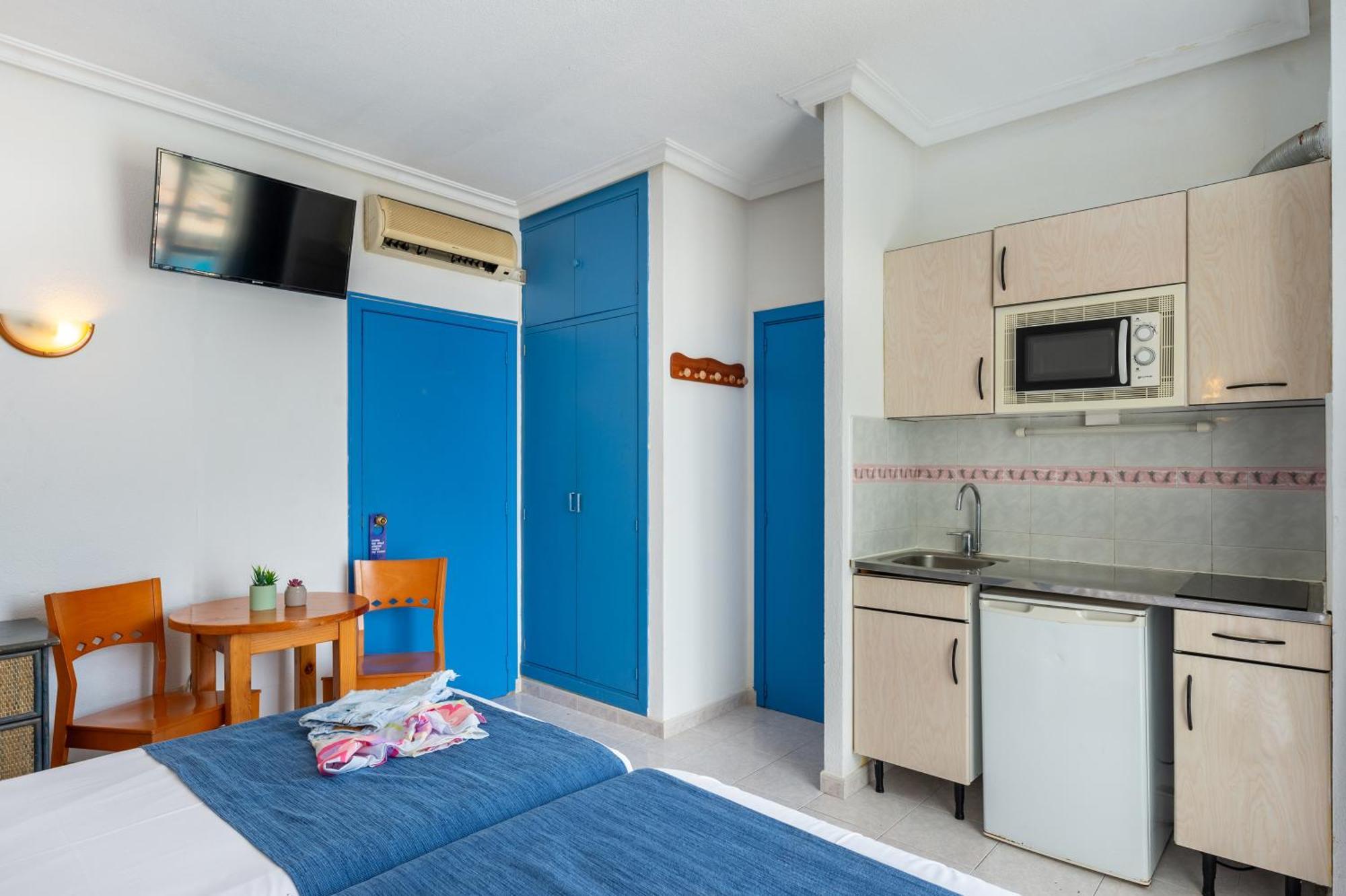 Aparthotel Vibra Del Mar - Adults Only Сан-Антонио-Абад Экстерьер фото