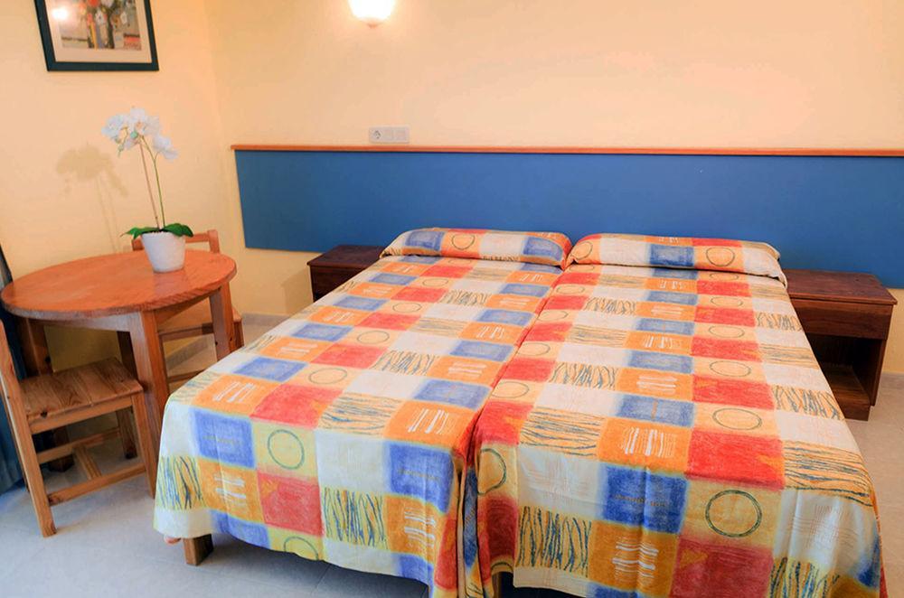 Aparthotel Vibra Del Mar - Adults Only Сан-Антонио-Абад Экстерьер фото