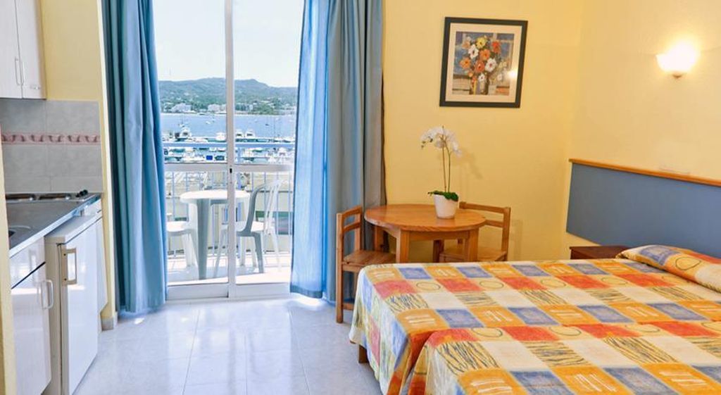 Aparthotel Vibra Del Mar - Adults Only Сан-Антонио-Абад Экстерьер фото