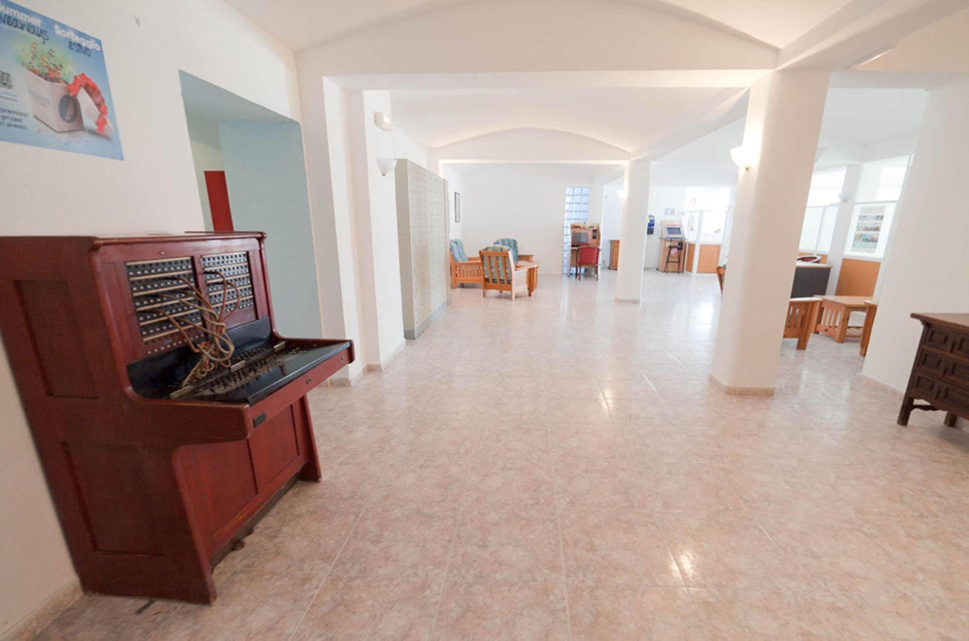Aparthotel Vibra Del Mar - Adults Only Сан-Антонио-Абад Экстерьер фото